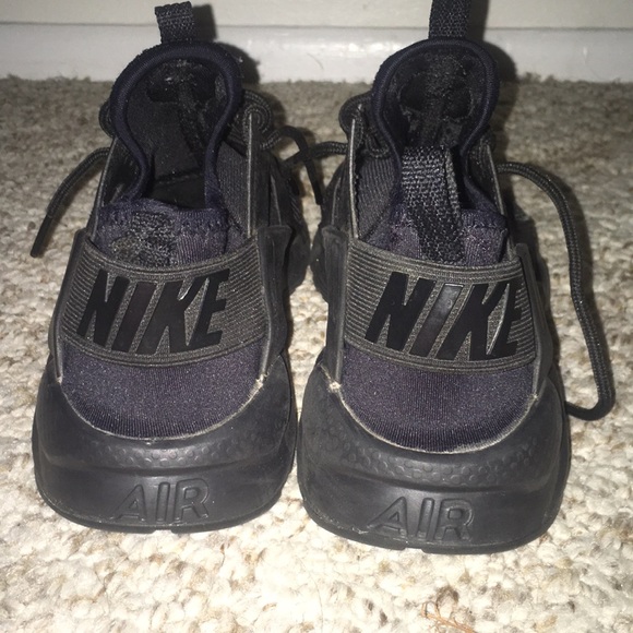 Black hurraches - Picture 4 of 5